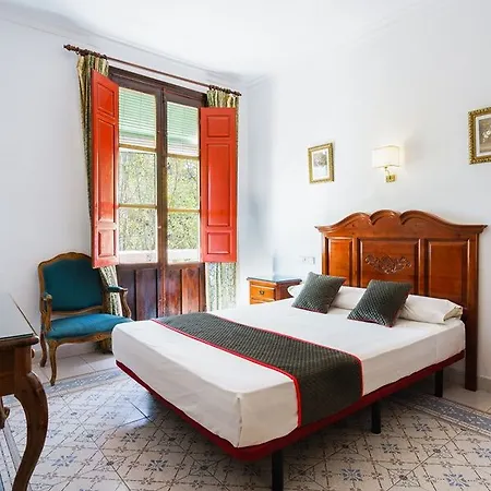 Oyo Espana 2*