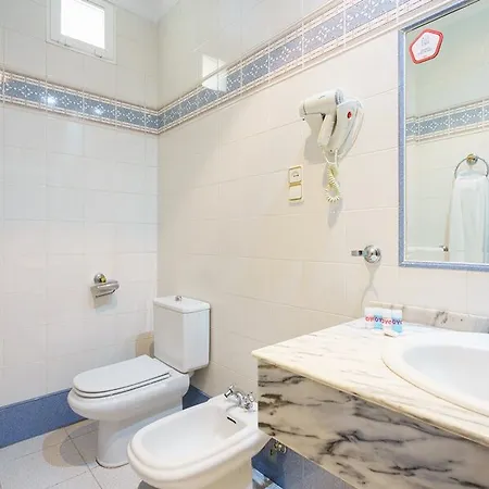 Hotel Oyo Espana
