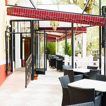 Oyo Espana Hotel Lanjaron